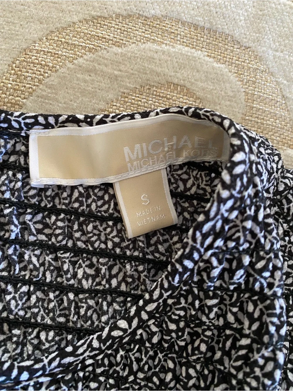Michael Kors Black White Smocked Tunic Blouse Size S